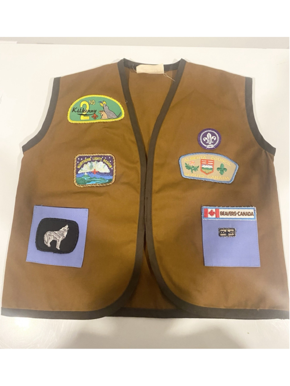 Vintage Scouts Canada Beavers Uniform Vest Alberta Council Patches Small